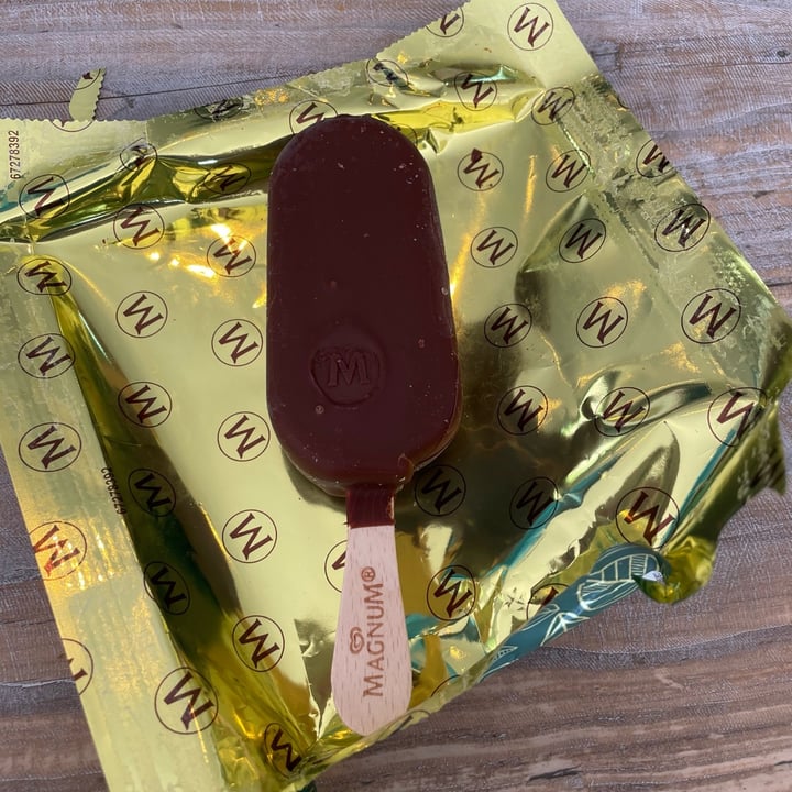photo of Magnum Dairy Free Classic shared by @appleappleamanda on  29 Jul 2022 - review