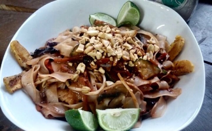 review photo of Vegamo MX Pad thai shared by @sarahbrandow on 21 Jul 2019 - review