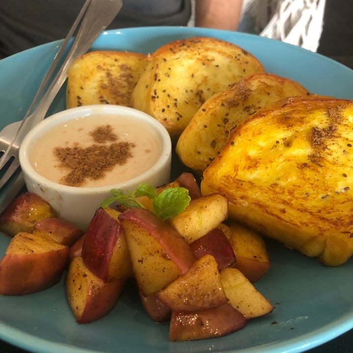 photo of Asa Vegan Kitchen and Studio French Toast With Caramelized Apples shared by @justavegangirl on  15 Mar 2020 - review