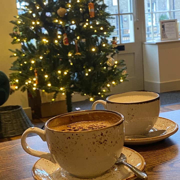 review photo of Huggers Cappuccino shared by @dmj on 29 Nov 2022 - review