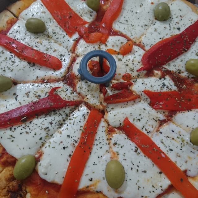Foto del piatto “Muzzarela Y Morrón”