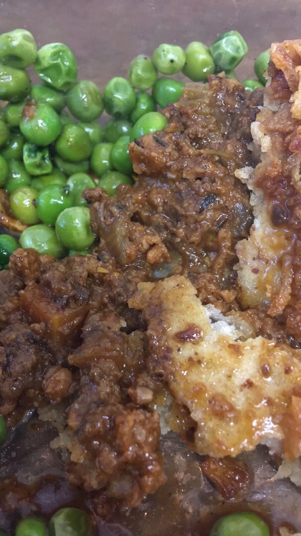 photo of Young Vegans Pie Shop Aussie shared by @rainyplante on  05 Dec 2019 - review