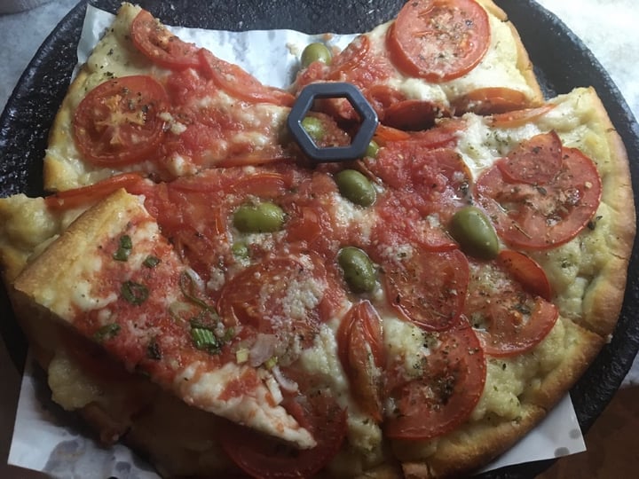 photo of Pizzas y Empanadas IL Giardino De Devoto Pizza Napolitana shared by @julietagermano on  16 Apr 2020 - review