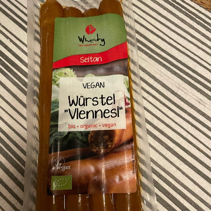 review photo of Wheaty Würstel Viennesi shared by @padremoz on 14 Apr 2021 - review