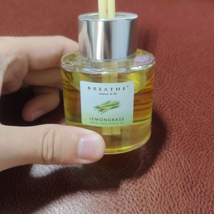photo of Breathe Lemongrass Reed Diffuser shared by @laelcham on  13 May 2020 - review