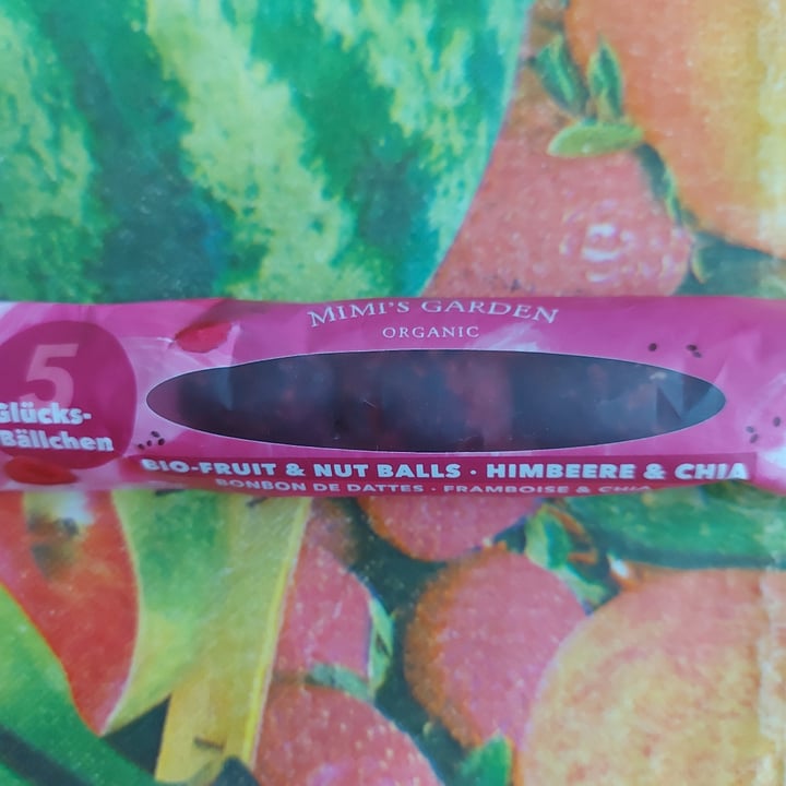photo of Mimi‘s Garden Bio fruit & nut balls - himbeere & chia shared by @lillina on  23 Sep 2022 - review