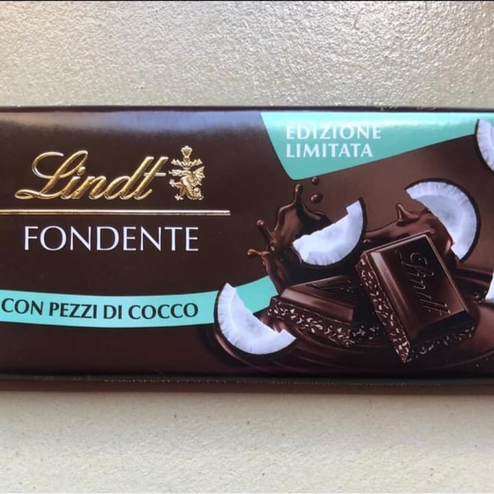 photo of Lindt Cioccolato cocco shared by @giopsy24 on  15 Apr 2022 - review