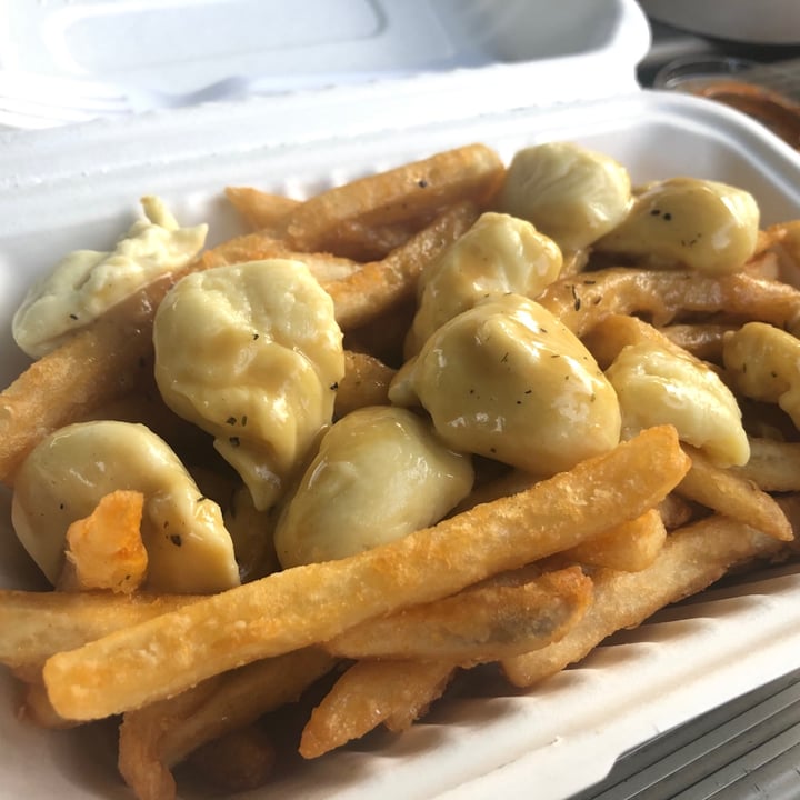photo of The Original Herbivore Poutine Fries shared by @moustachedvegan on  26 Feb 2021 - review