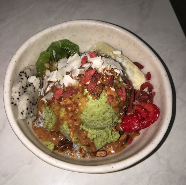 review photo of Haakon Superfoods and Juice Green and lean bowl shared by @erl on 04 Apr 2020 - review