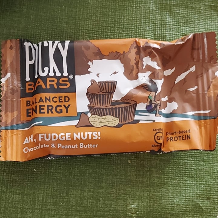 photo of Picky Bars Chocolate And Peanut Butter shared by @svraphael88 on  20 May 2021 - review