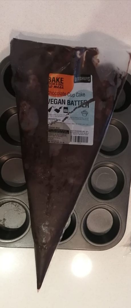 review photo of Deeghuys Chocolate Cupcake Batter shared by @abhuman on 20 Apr 2020 - review