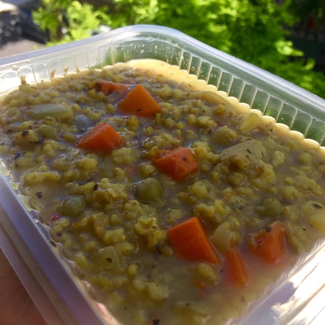 「Rissoto de yamani con verduritas salteadas」の料理の写真