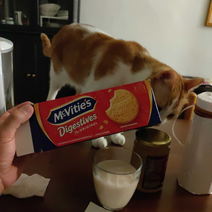 review photo of McVitie's Digestive The Original shared by @lorysipa on 21 May 2022 - review