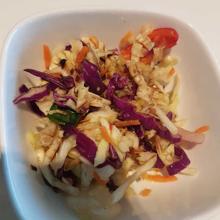 photo of Koru Lounge (Air New Zealand) Asian slaw shared by @vegkate11 on  26 Sep 2021 - review