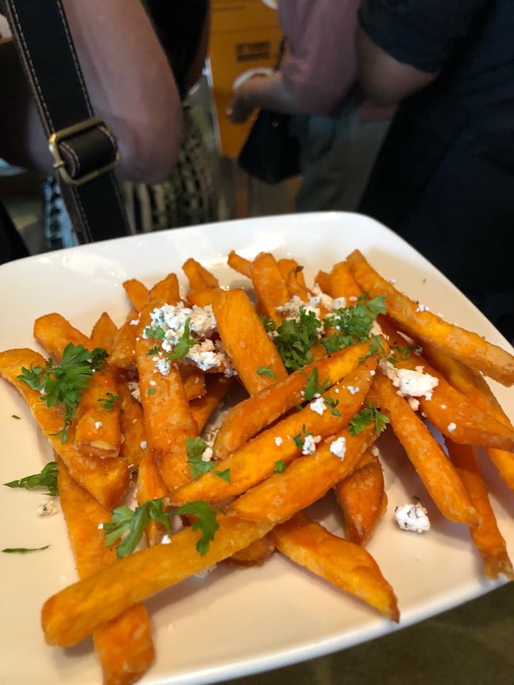 photo of Urban Bites Sweet potato fries shared by @arieltsq92 on  03 Nov 2018 - review