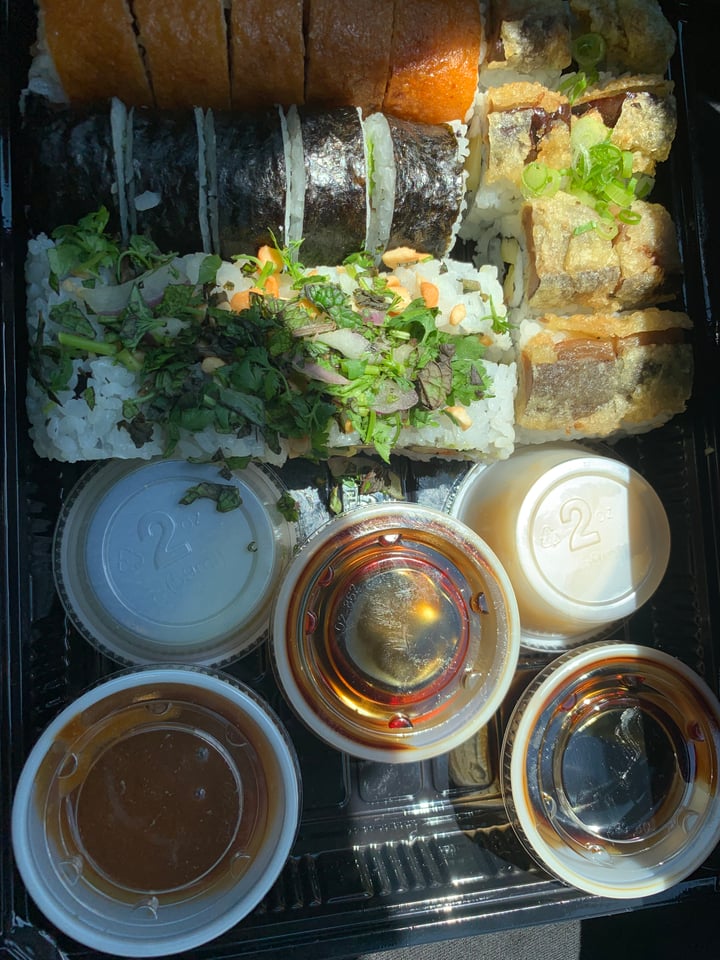 review photo of Blue Sushi Sake Grill Thai Hippie (Vegan Maki) shared by @jeremytheape on 04 Jul 2022 - review