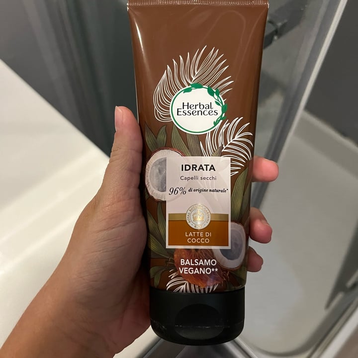review photo of Herbal Essences Balsamo Latte di Cocco shared by @tamerice on 20 Sep 2022 - review
