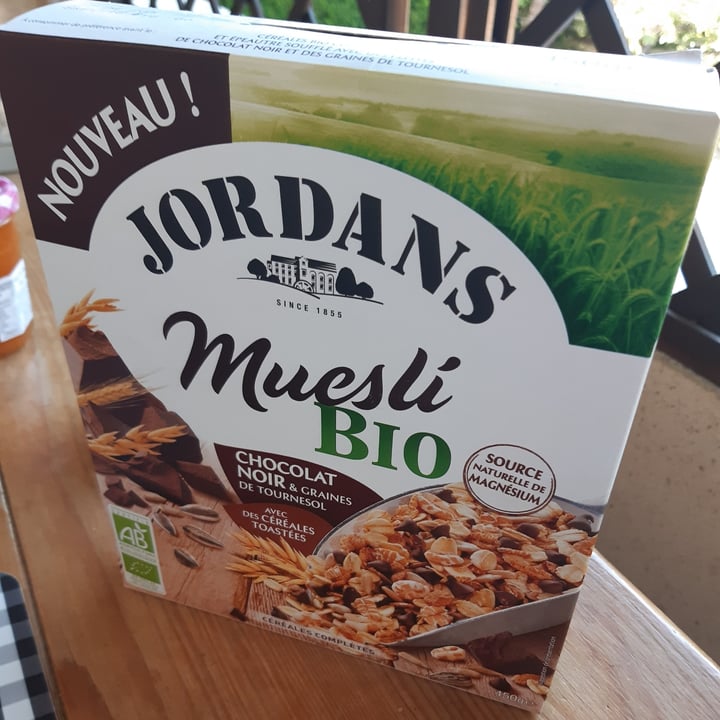 photo of Jordans Muesli Bio Chocolat Noir et Graines De Tournesol shared by @jonkings on  17 Aug 2020 - review