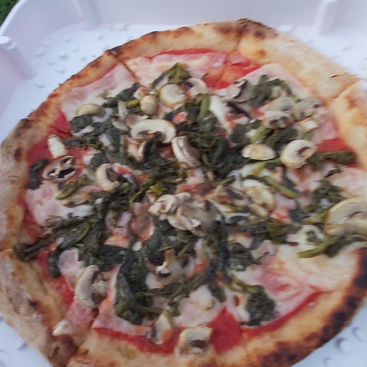 photo of La Sosta pizzeria da asporto Pizza La Patty shared by @pasqualino on  12 Jul 2021 - review
