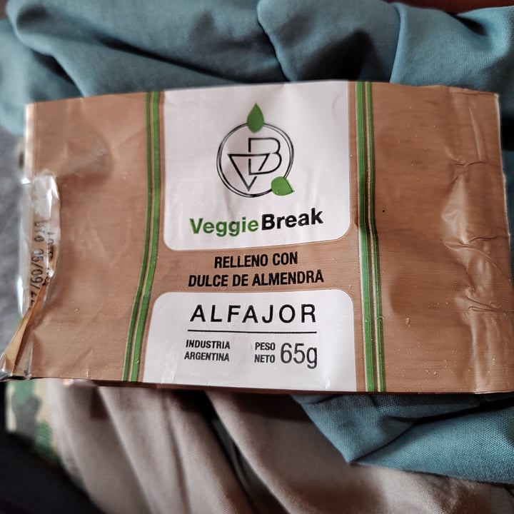 review photo of Veggie Break Alfajor Vegano Relleno con Dulce de Leche de Almendra shared by @martinlag on 26 Sep 2022 - review