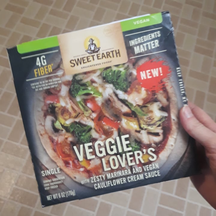 photo of Sweet Earth Veggie Lover's Pizza shared by @hannahamell on  22 Jun 2021 - review