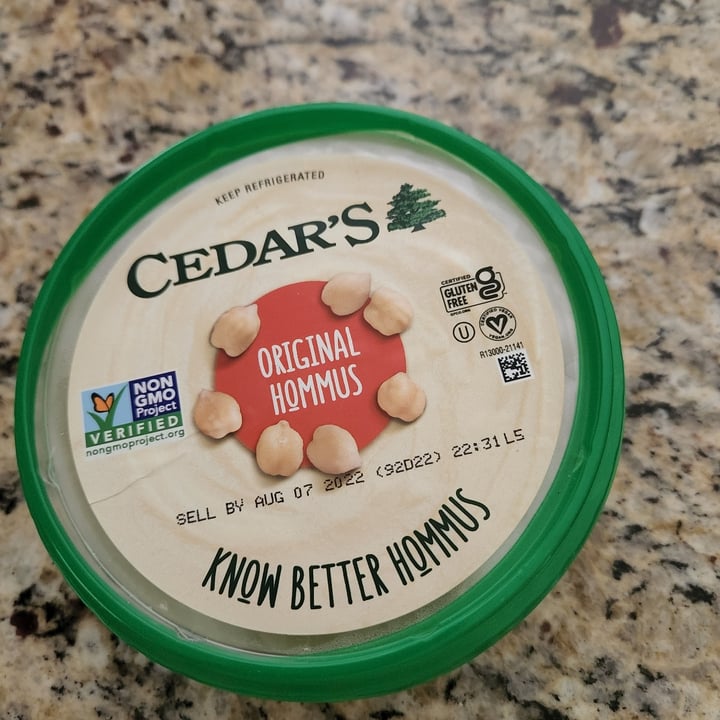 photo of Cedar's Foods Original Hommus shared by @luthienmajere on  29 May 2022 - review