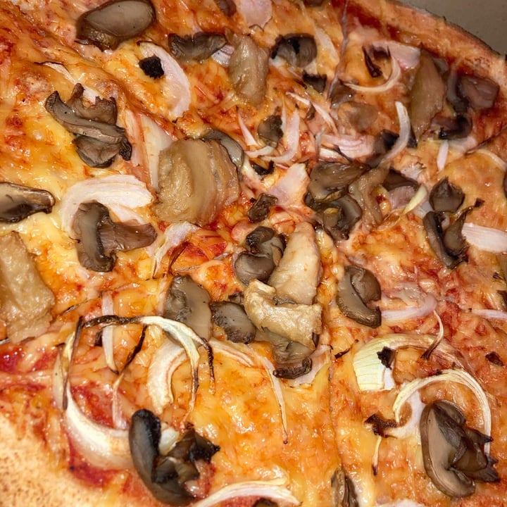 photo of Telepizza - Comida a domicilio Pizza barbacoa vegan shared by @alkalis15 on  16 Mar 2021 - review