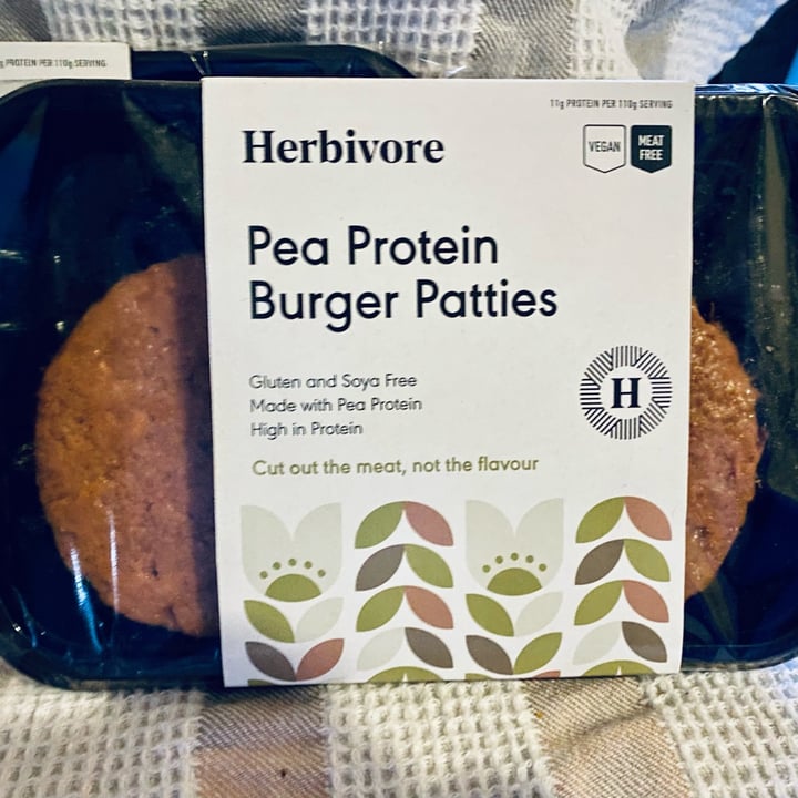 photo of Herbivore Pea Protein Burger Patties shared by @andrew309 on  14 Dec 2021 - review