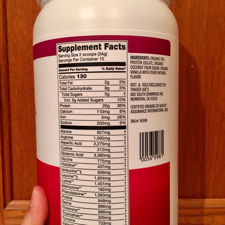 photo of Trader Joe's Pea protein powder (vanilla) shared by @courtneykelli on  13 Sep 2021 - review