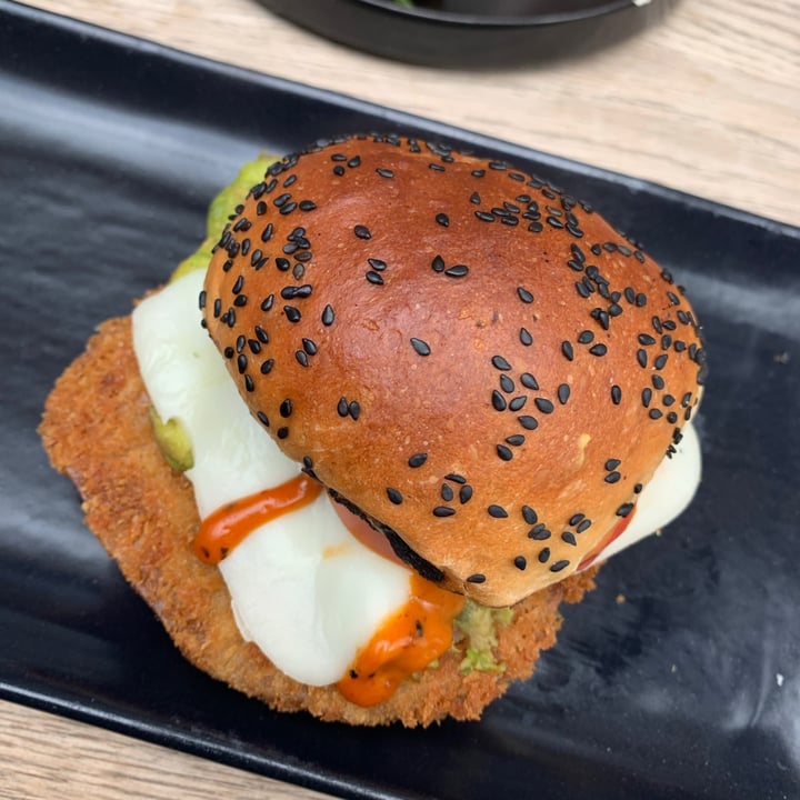 photo of Hudsons The Burger Joint (Gardens) The Influencer Burger shared by @peppadew on  20 Sep 2020 - review