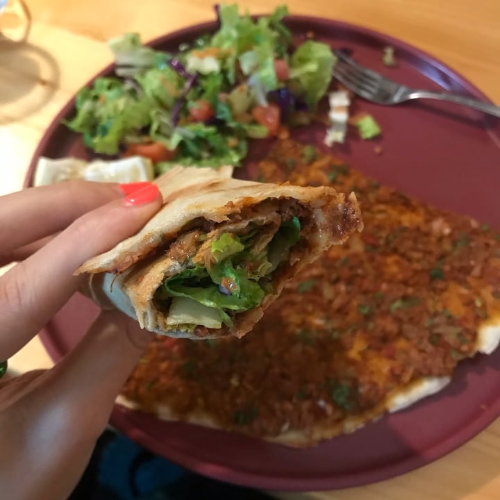 review photo of Pumpkin Cafe Vegan Lahmacun shared by @vegan-alien on 18 Mar 2022 - review