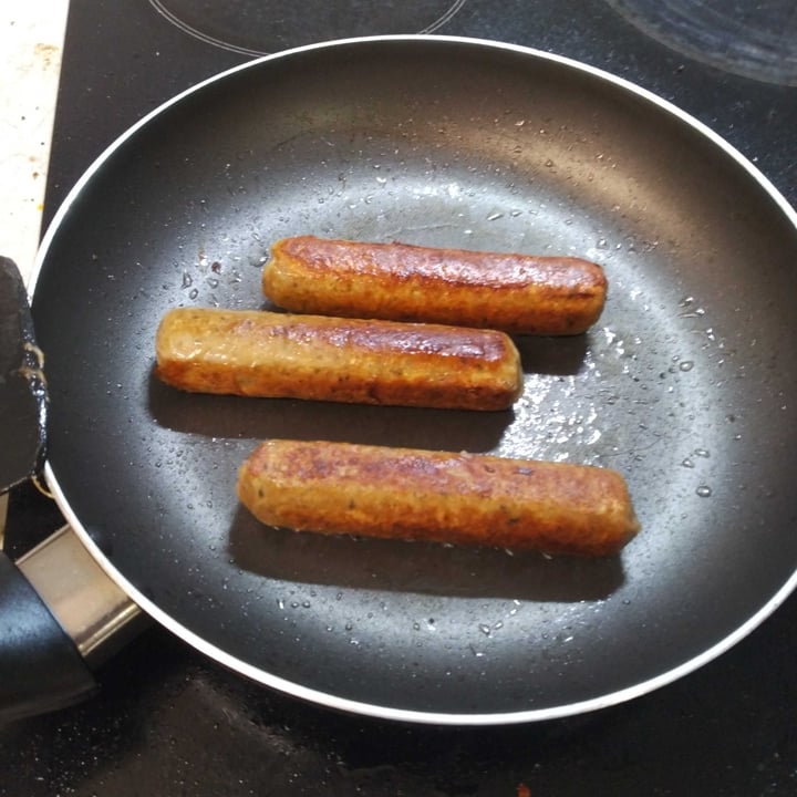 photo of Bean Supreme Parsley Sage & Rosemary Sausages shared by @jaywhite on  18 Jan 2022 - review