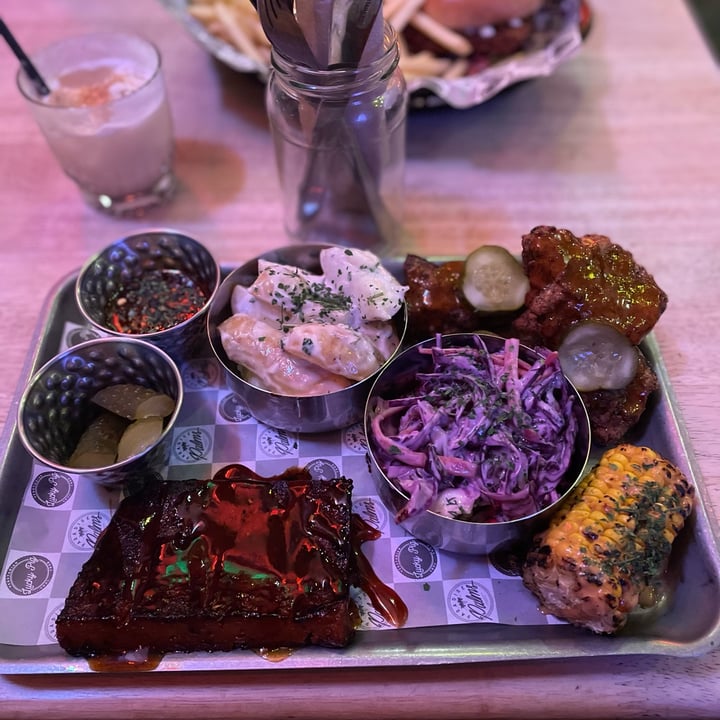 review photo of Paradise Palms Lucky BBQ Platter shared by @livsissons95 on 29 Dec 2021 - review