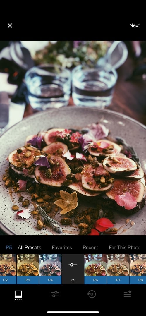 review photo of Abuelo Fig and Pistachio on Sourdough shared by @scarlettjp on 10 Oct 2019 - review