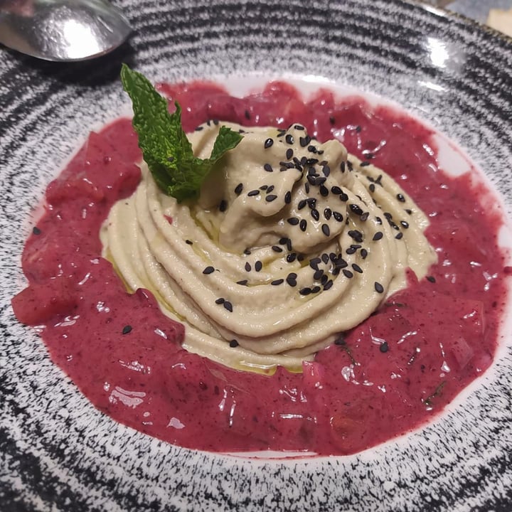 review photo of BLoved Veggie Corner Mousse de berenjena al carbón y brunoise de frambuesa shared by @olgaaa on 08 Jun 2021 - review