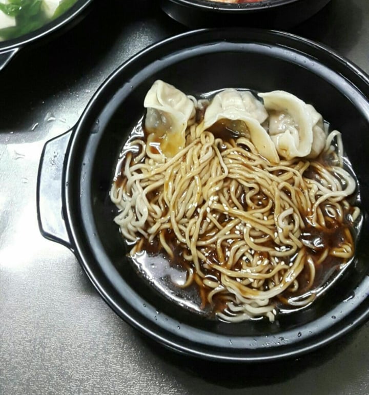 photo of Vege Pot 素砂煲 手工水饺干捞面 (Handmade Dumpling with Dry Ramen) shared by @darkchocoholic on  06 Dec 2019 - review