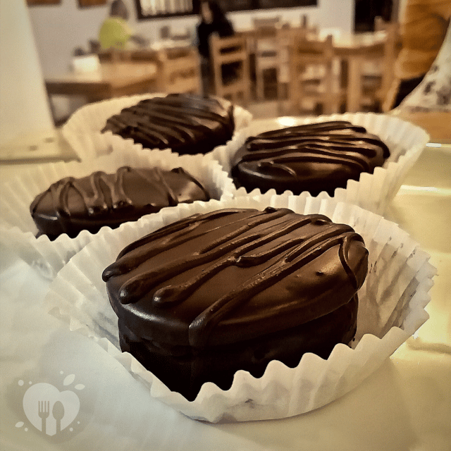 Foto do prato “Alfajor bañado en chocolate”