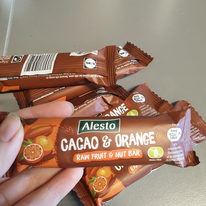 photo of Alesto Cocoa & Orange Raw Fruit & Nut Bar shared by @carlottaclare on  24 Nov 2020 - review