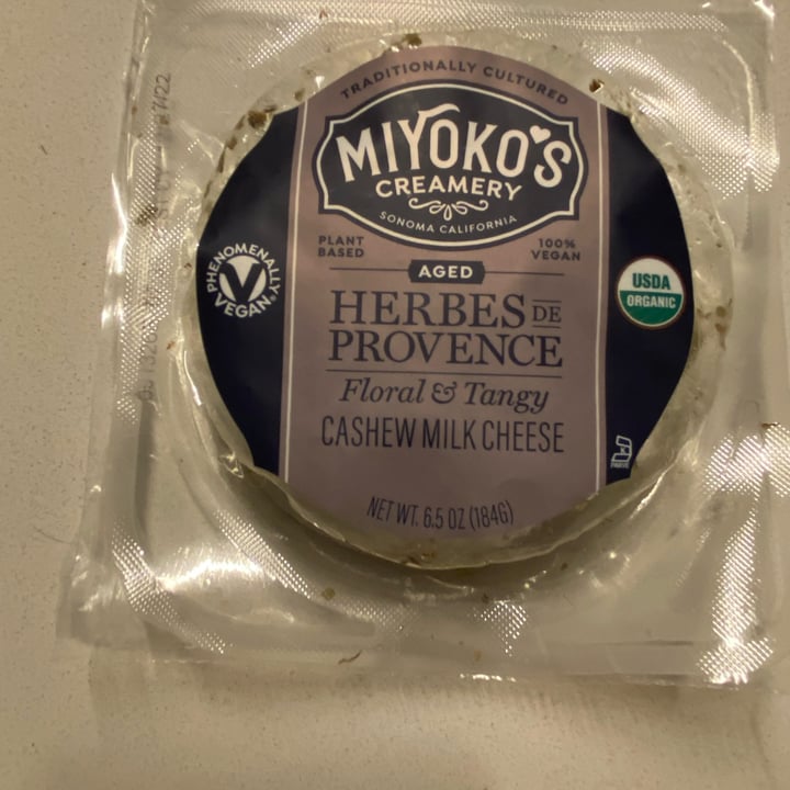 photo of Miyoko's Creamery Herbes de Provence Semi-Firm Cheese Wheel shared by @veganforthepigs on  12 Jun 2022 - review