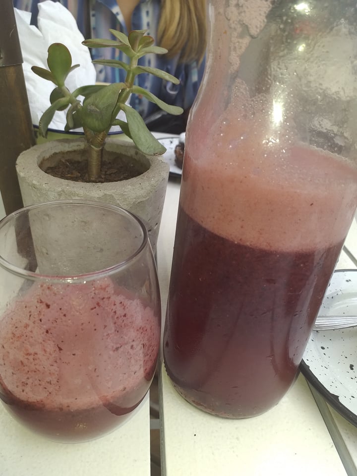 photo of Kali Plant-Based Limonada de frutos rojos shared by @lusi7 on  07 Dec 2021 - review