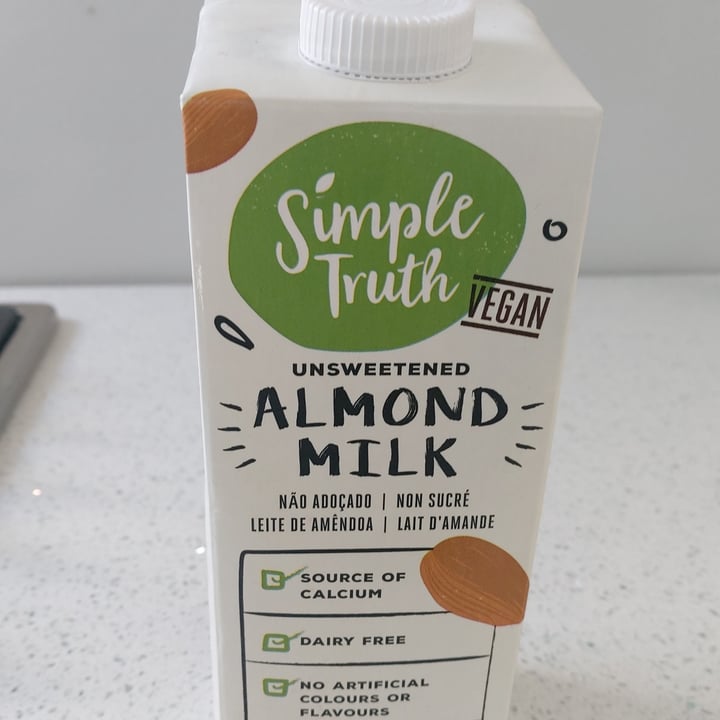 photo of Simple Truth Almond milk shared by @mantra on  25 Jan 2022 - review