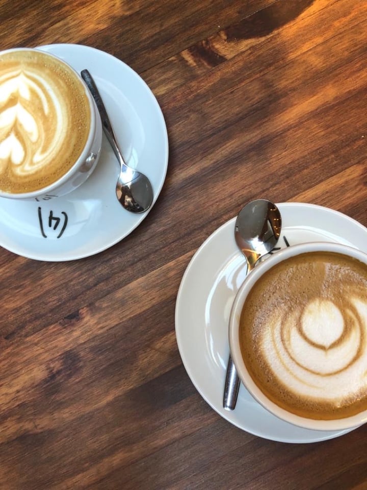 photo of Cigaló Specialty Coffee Cafe Con Leche De Avellanas shared by @camicasagrande on  21 Jan 2020 - review