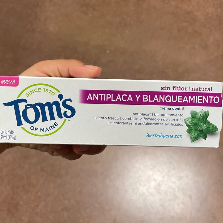 photo of Tom's of Maine Antiplaque & whitening Toothpaste shared by @veggieee on  15 Mar 2022 - review