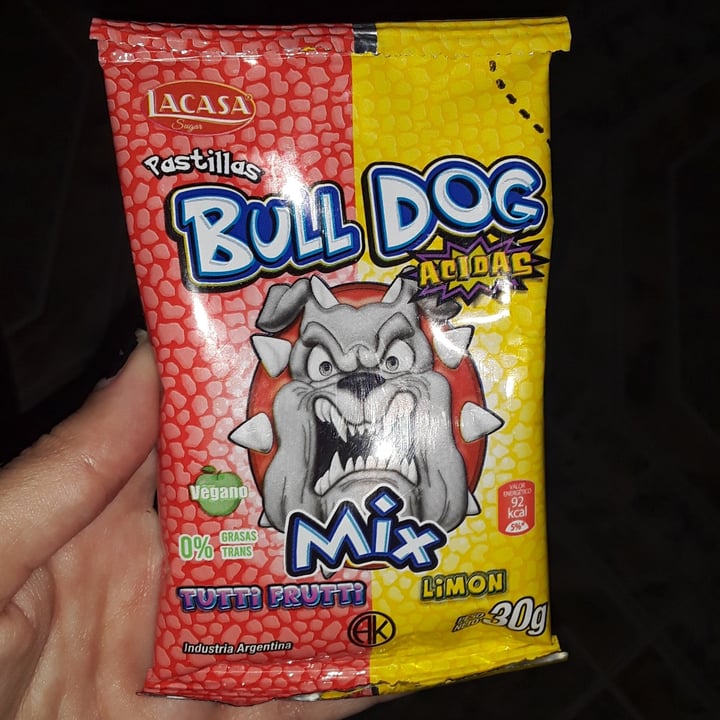 photo of Lacasa Bull dog mix limón y tutti frutti shared by @aldusita on  30 Oct 2020 - review