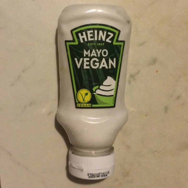 photo of Heinz Mayo Vegan shared by @chiararaia on  09 Jun 2022 - review