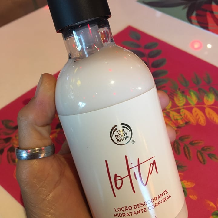 photo of The Body Shop Perfume e Hidratante Lolita shared by @lility on  09 Jan 2022 - review