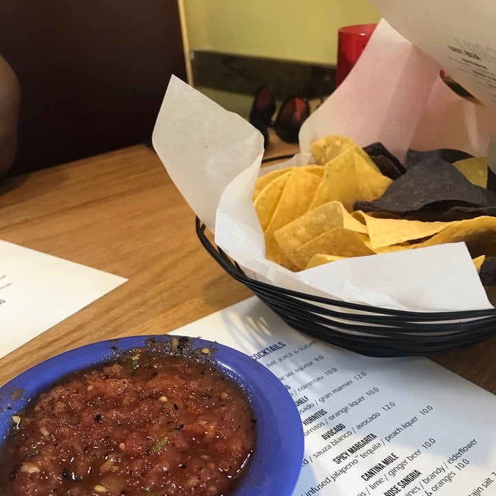 photo of Ed's Cantina & Grill Tortilla chips shared by @mallory17 on  04 Sep 2020 - review