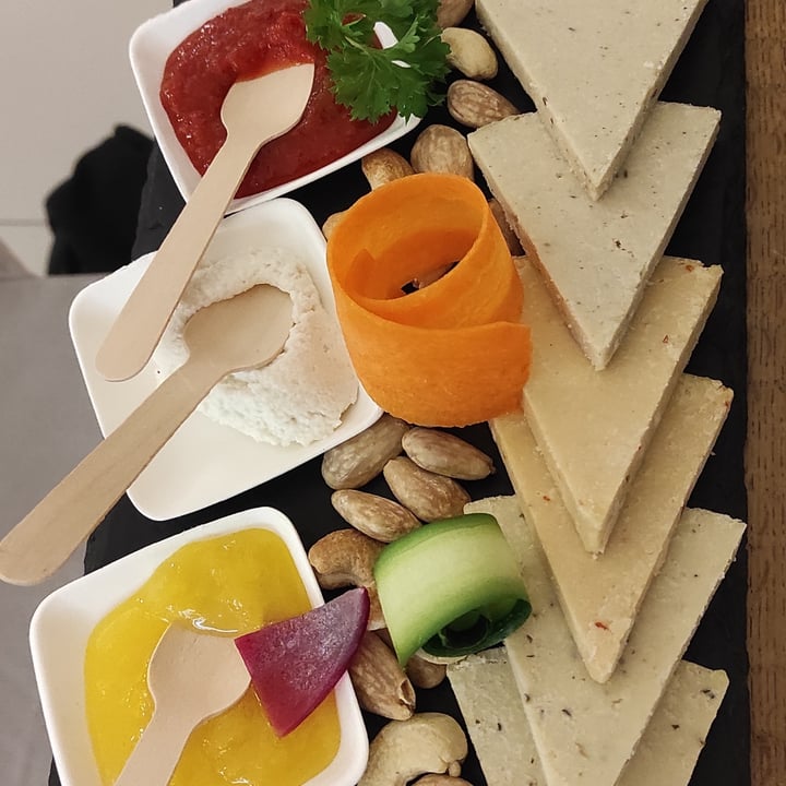 review photo of Ristorante Gintilla Cagliari Tagliere di formaggi misti shared by @nicolfurini on 13 Jun 2022 - review