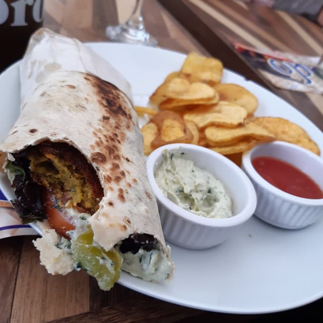 Photo du plat “Falafel Wrap”