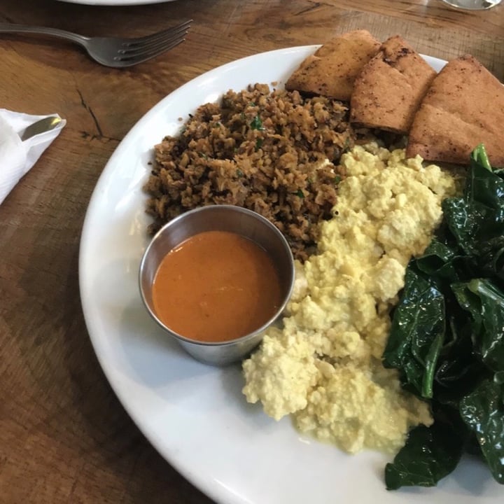 review photo of B52 Café Tofu Kofta Scramble shared by @katiewinter on 31 Jul 2020 - review
